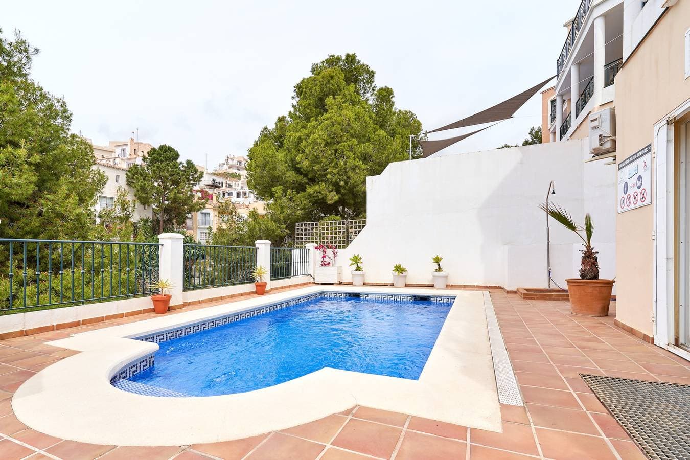 Foto 4 von 23: Ferienwohnung mit privatem Pool nahe dem Strand mit 2 Terrassen und WLAN