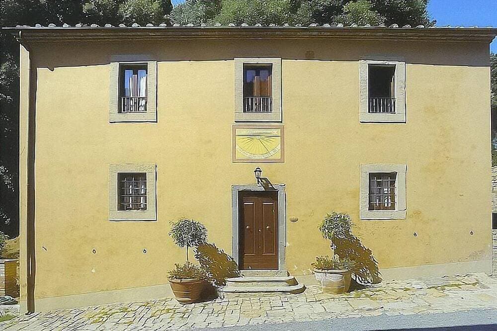 Foto 9 von 19: Casa Ramisia G: A characteristic and welcoming two-story ancient tuscan country house surrounded by a wonderful park, with Free Wi-Fi.