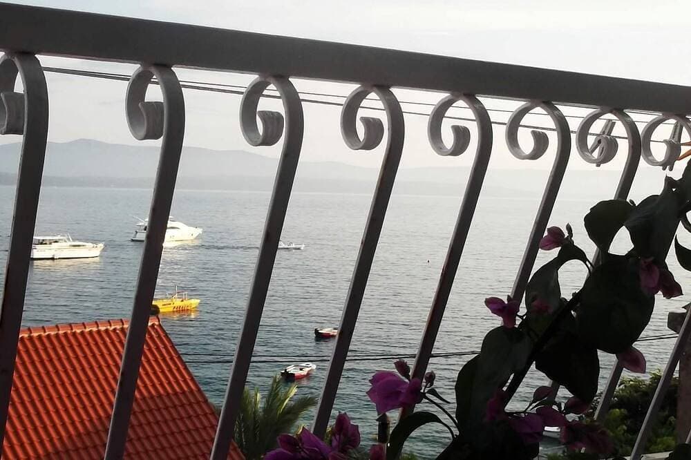 The apartment is located on the first floor of our house, 50 meters from the sea 1