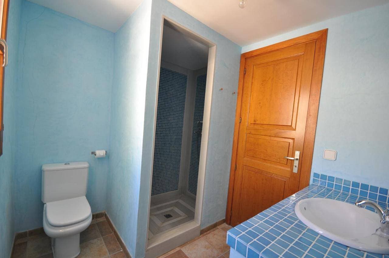 Foto 13 von 33: Three-Bedroom Villa with Sea View