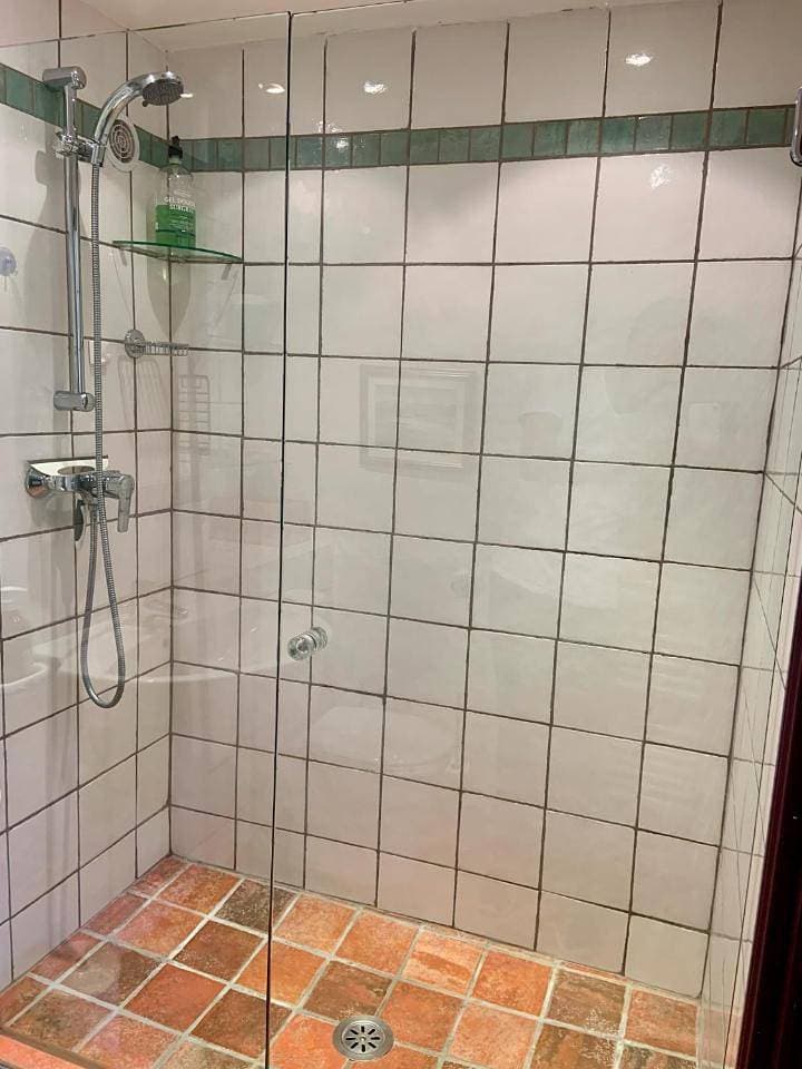 Foto 9 von 14: Double Room with Private Bathroom
