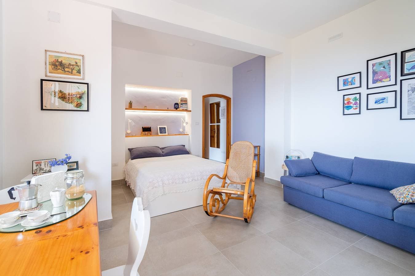 Foto 12 von 28: Ferienwohnung "Kind of Blue" mit Meerblick, WLAN und Klimaanlage