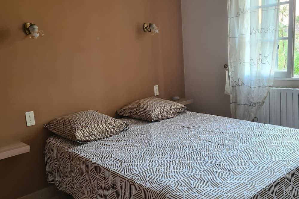 Foto 4 von 19: Air-conditioned villa with pool and fence