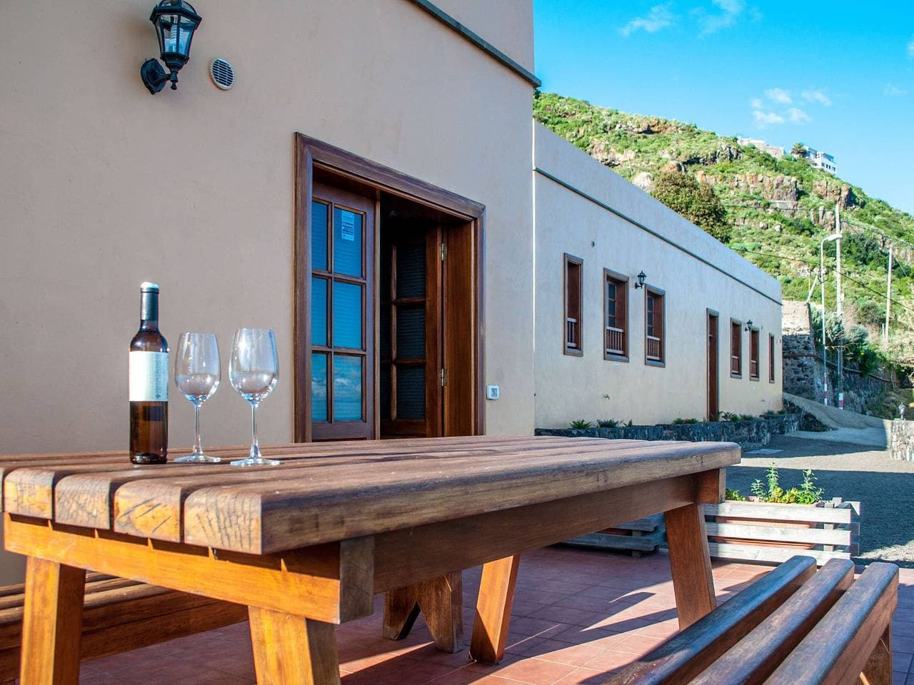 Komfortables Ferienhaus mit Terrasse in Icod de los Vinos 1