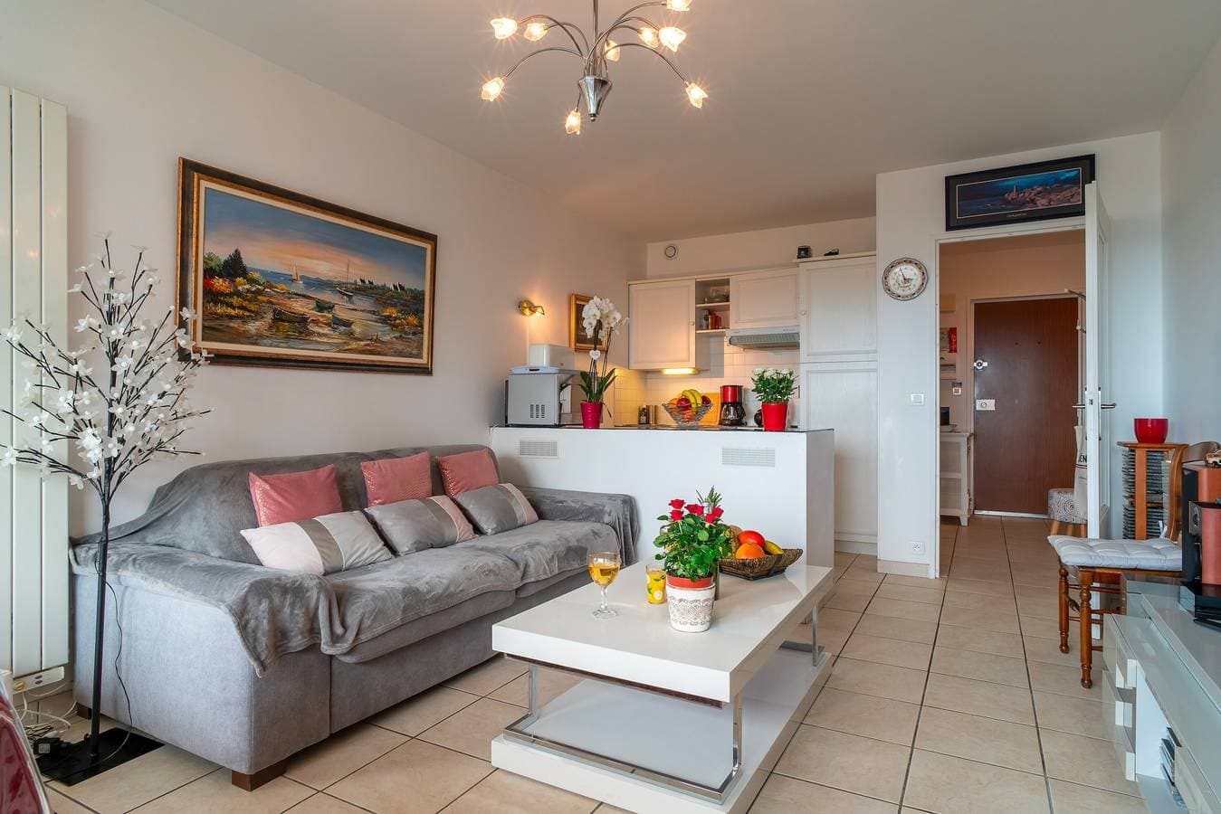 Foto 8 von 15: Appartement „Mit Meerblick“ mit privater Terrasse, Balkon und WLAN