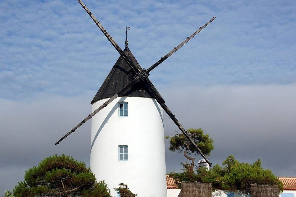 Foto 10 von 23: Typisches Haus in Noirmoutier mit umzäuntem Garten und Parkplatz, Strand 50 M