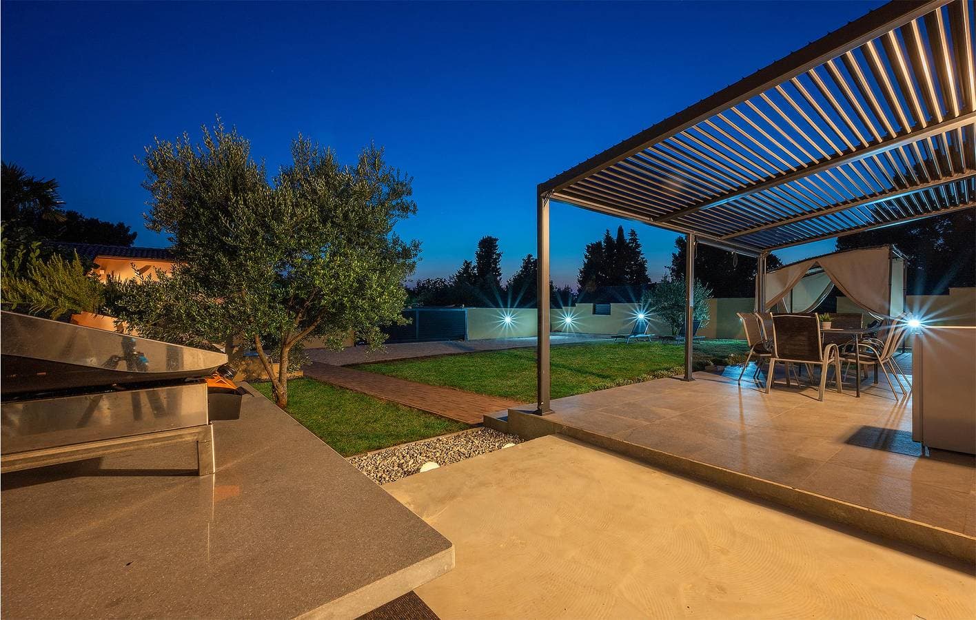Foto 11 von 32: Gemütliche Ferienwohnung, 500 m vom Strand von Fažana entfernt, mit Terrasse und WLAN