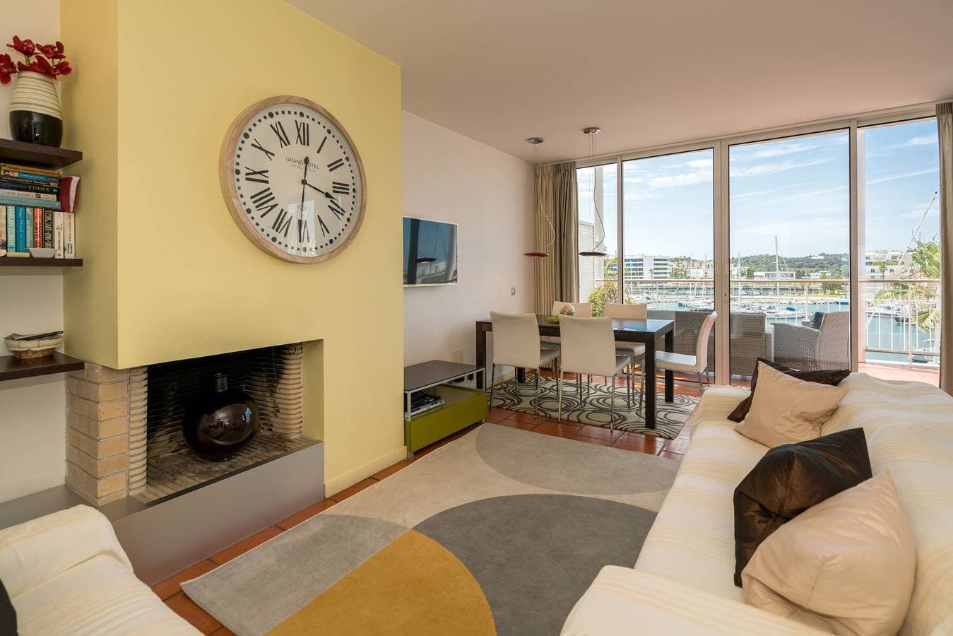 Foto 3 von 21: Ferienwohnung für 4 Personen mit Balkon