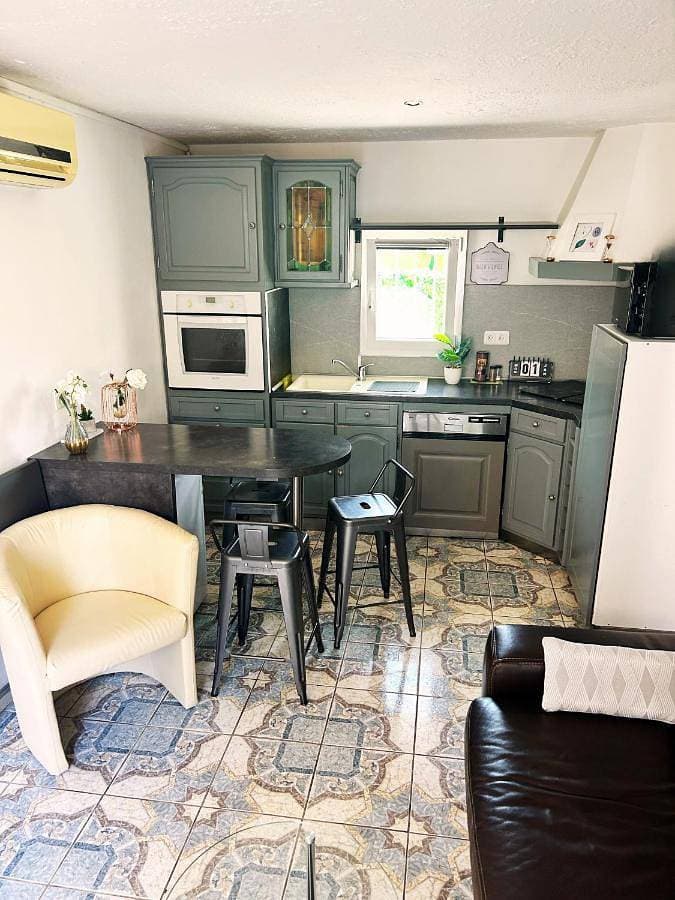 Foto 4 von 13: One-Bedroom House