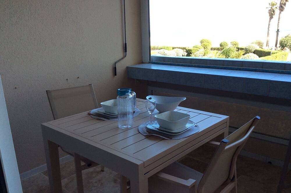 Foto 9 von 17: Studio 25m2 & terrace 8 m2 sea view for 2 people private box swimming pool WIFI
