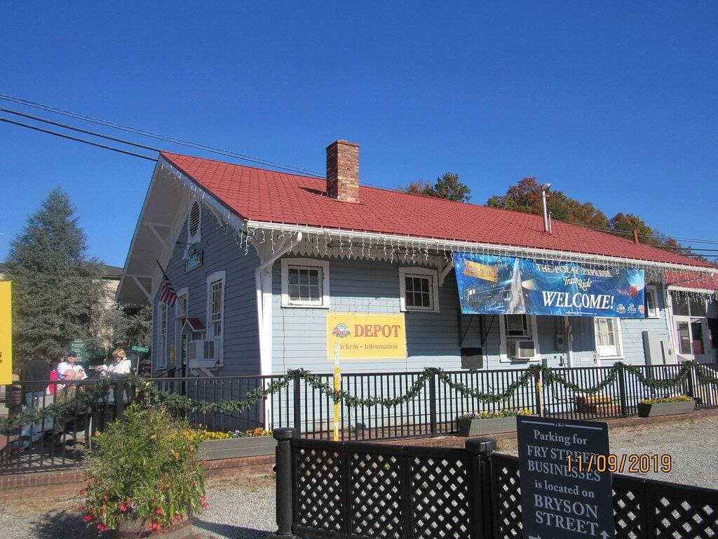 Foto 11 von 47: Cabin with River View located between Cherokee & Bryson City, 5 miles to casino!