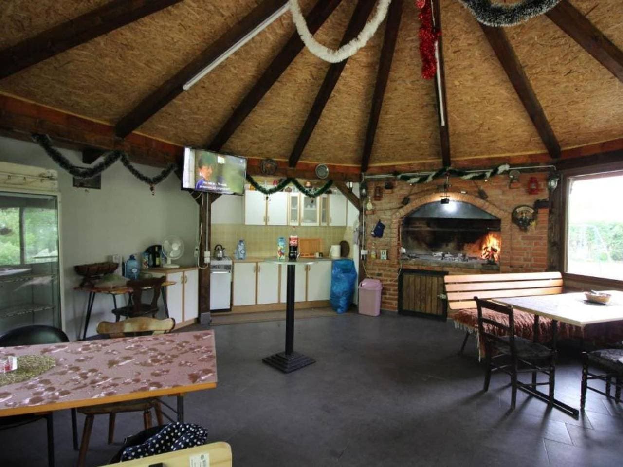 Foto 4 von 35: Four bedroom house with river view