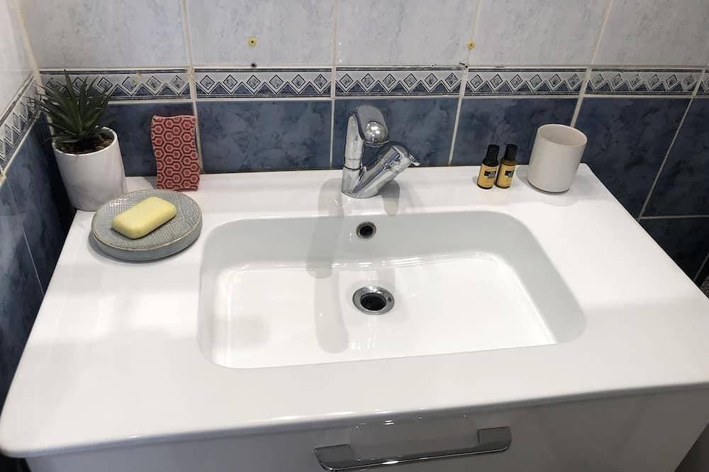 Foto 7 von 30: T2 Portissol, Idéalement Situé, Parking Privé, Port & Plage à Pieds