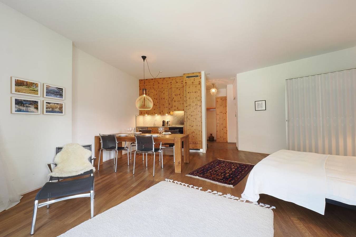 Foto 9 von 29: Residenza Alpenrose 25 – Stilvolles Studio mit Blick auf den Silsersee