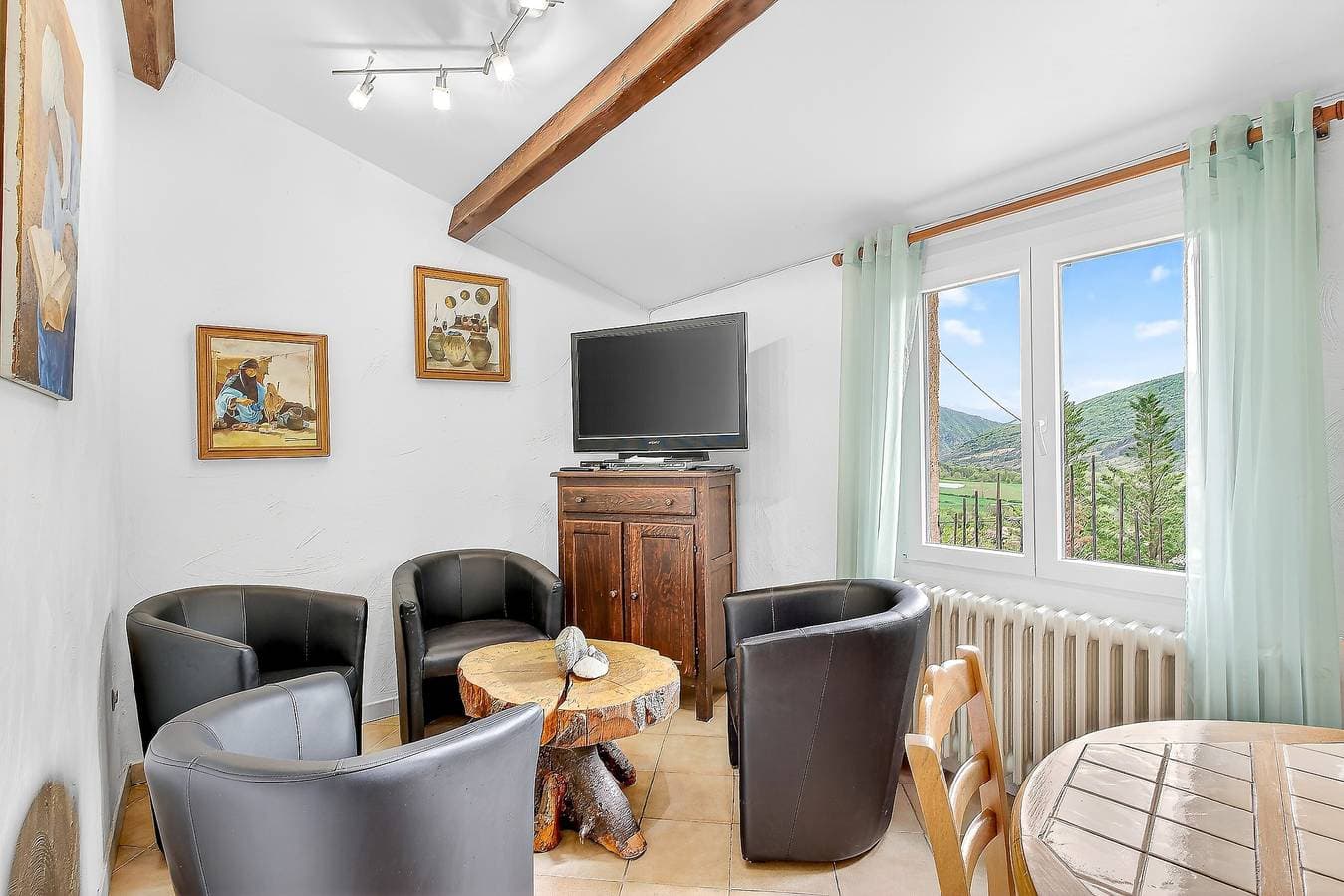 Foto 4 von 31: Ferienhaus „Le Galabre“ mit Bergblick, WLAN und Klimaanlage