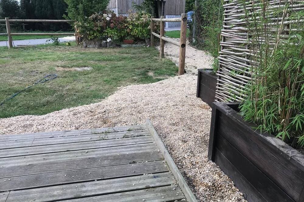 Foto 9 von 24: Les 4 seasons, ruhige Wohnung mit Terrasse und Garten