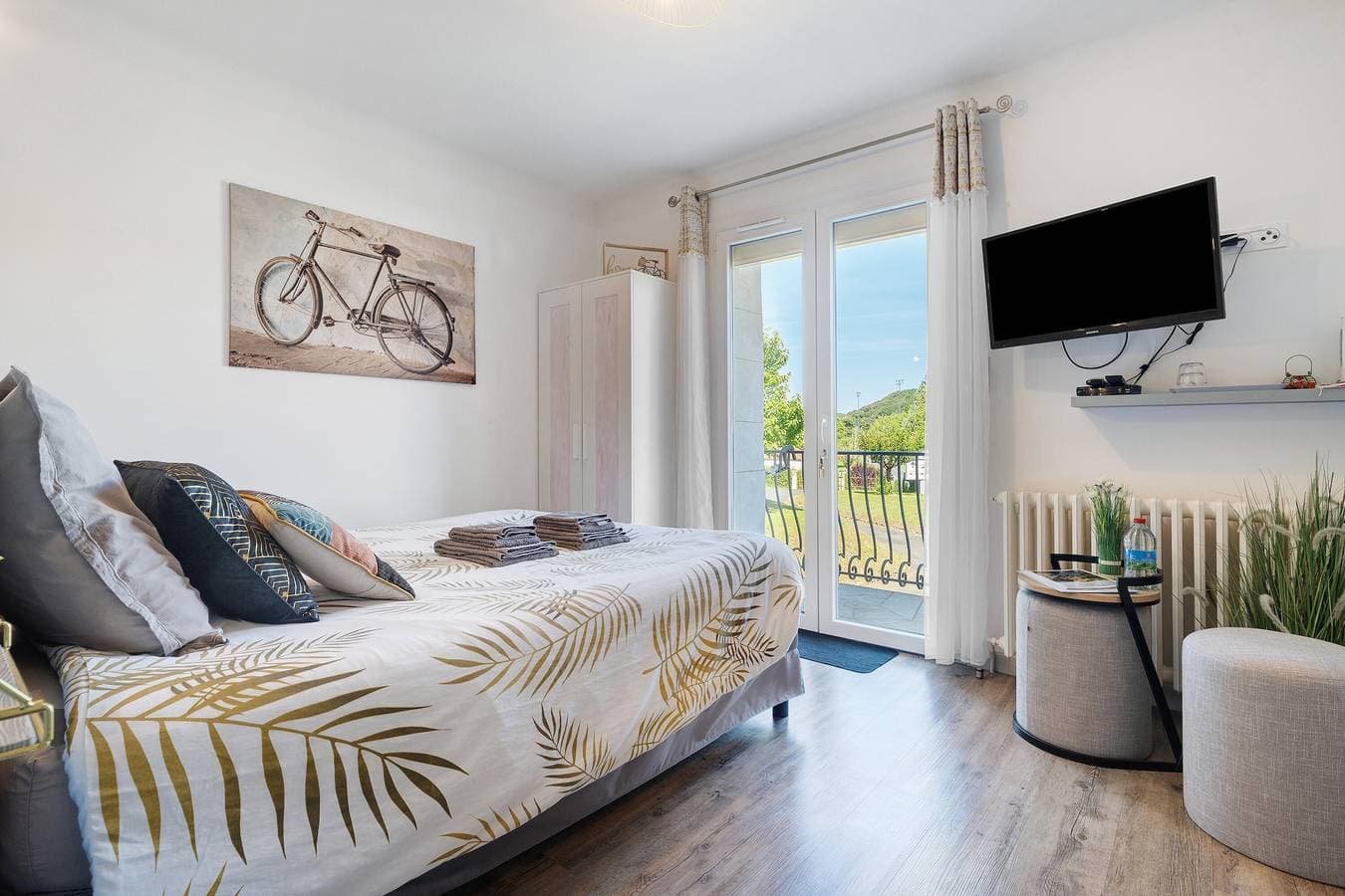 Foto 6 von 36: Zimmer Pinson – Anwesen mit Pool