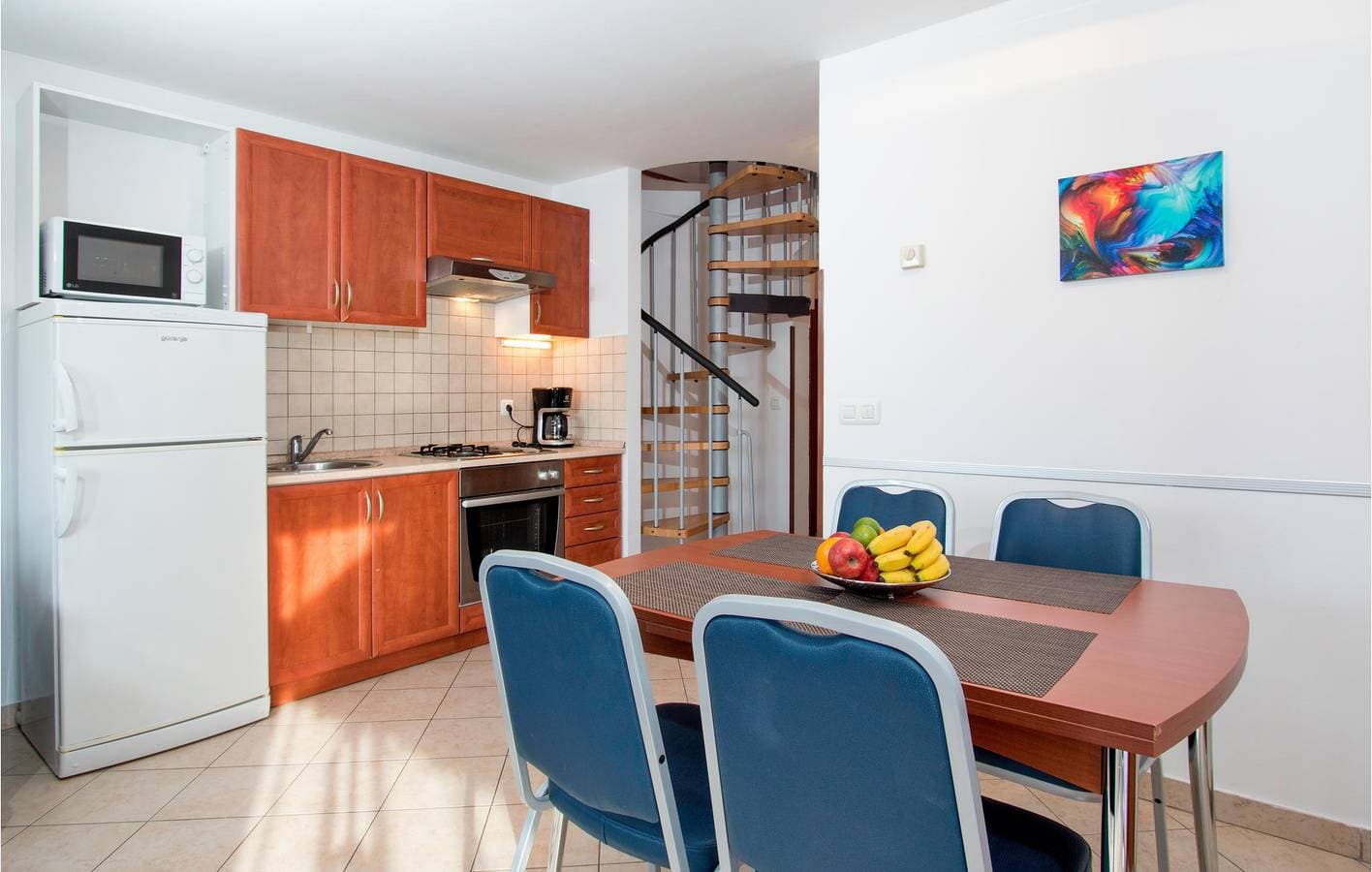Foto 12 von 24: Charmante 61 m² große Wohnung mit Pool und Terrasse, 1,5 km vom FKK-Strand entfernt