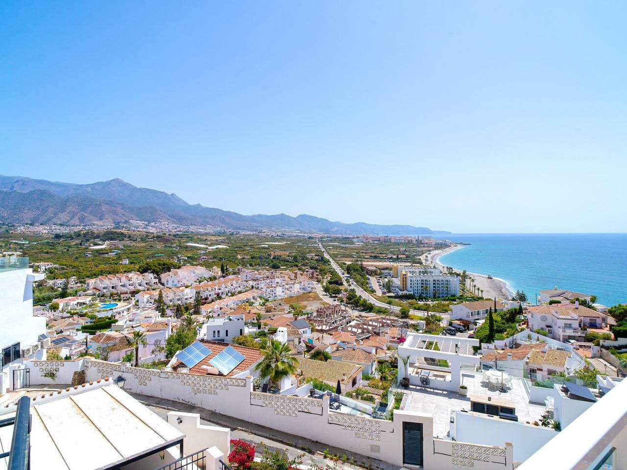 Foto 13 von 36: Exklusive Villa mit privatem Pool, Klimaanlage und Parkplatz nahe Nerja