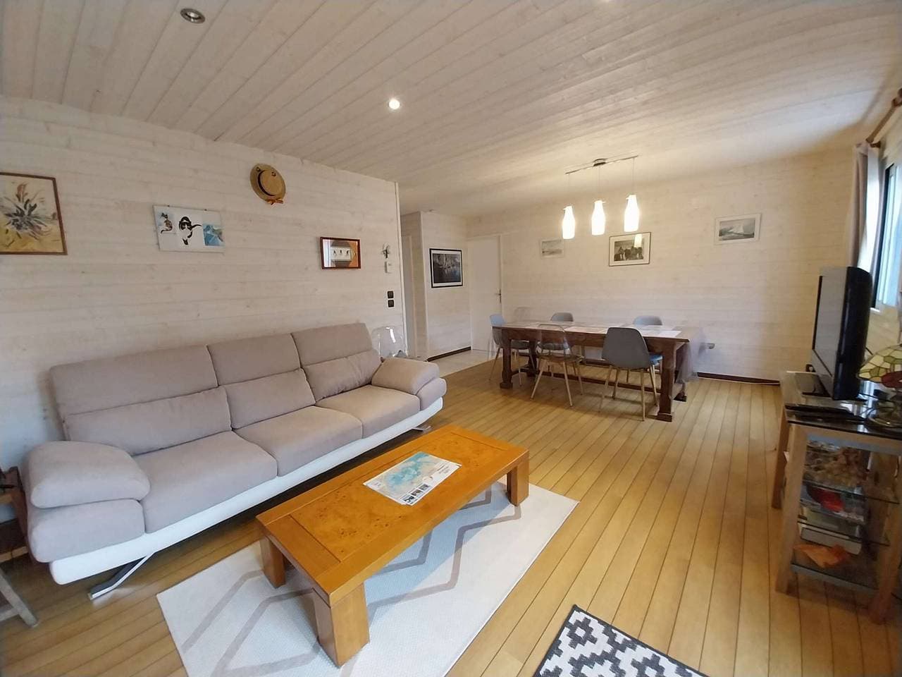 Foto 4 von 21: Étel - Einfamilienhaus 3* mit Terrassen in Ruhigem Bereich