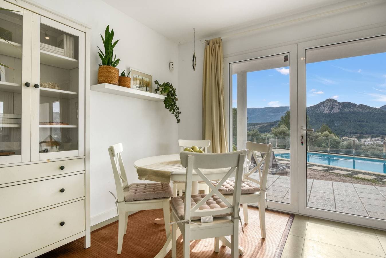 Foto 8 von 25: VillaSol – Ruhiges Ferienhaus mit privatem Pool und Panoramablick auf die Berge