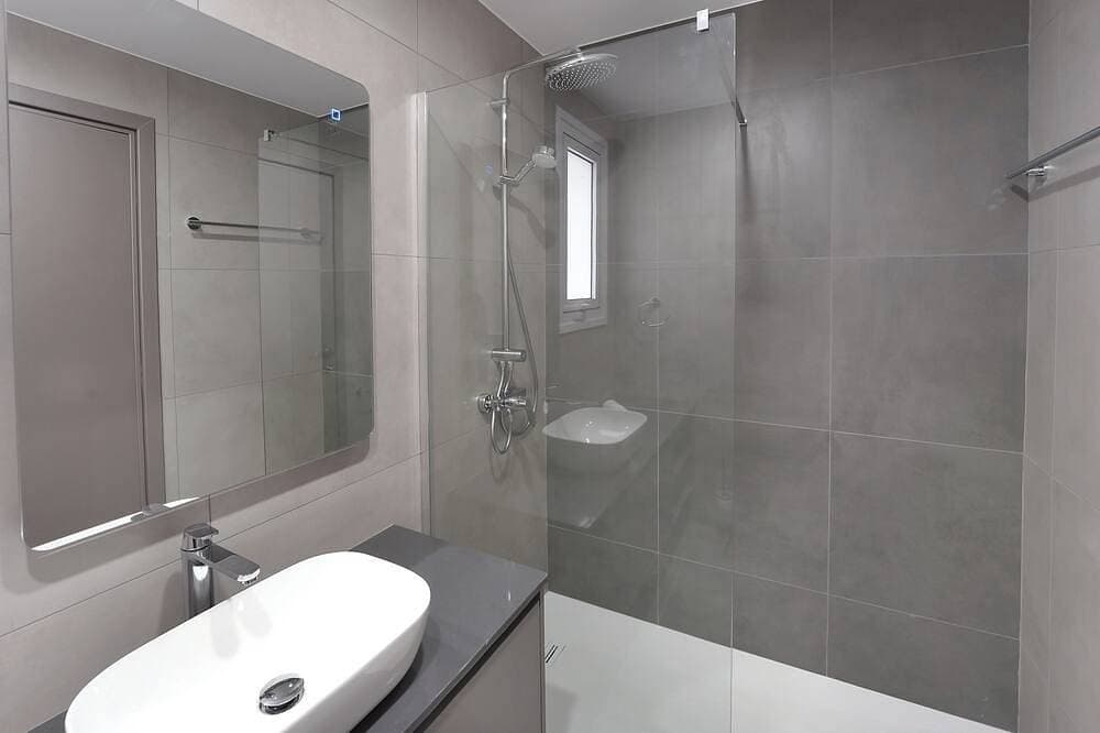 Foto 10 von 25: Dps4 Sun & Moon Luxury 4-bedroom Villa with Private Pool, in Vibrant Ayia Napa