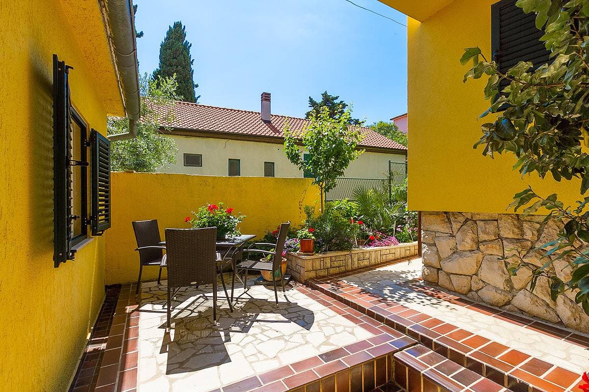 Foto 4 von 24: Ferienwohnung für 3 Personen mit Terrasse