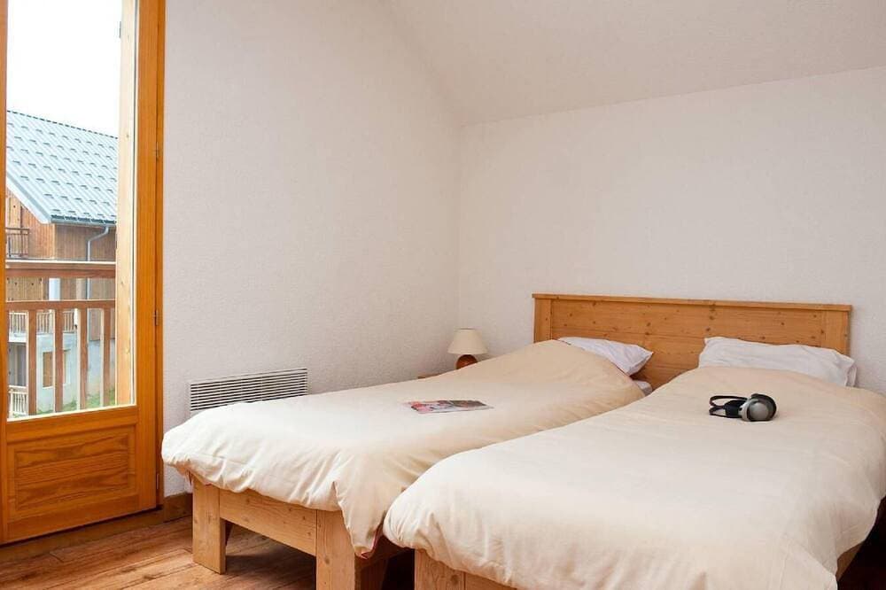 Foto 2 von 30: Wifi, bis 300m skipiste, Erdgeschoss, schwimmbad, sauna, terrasse, balkon, parkmöglichkeiten