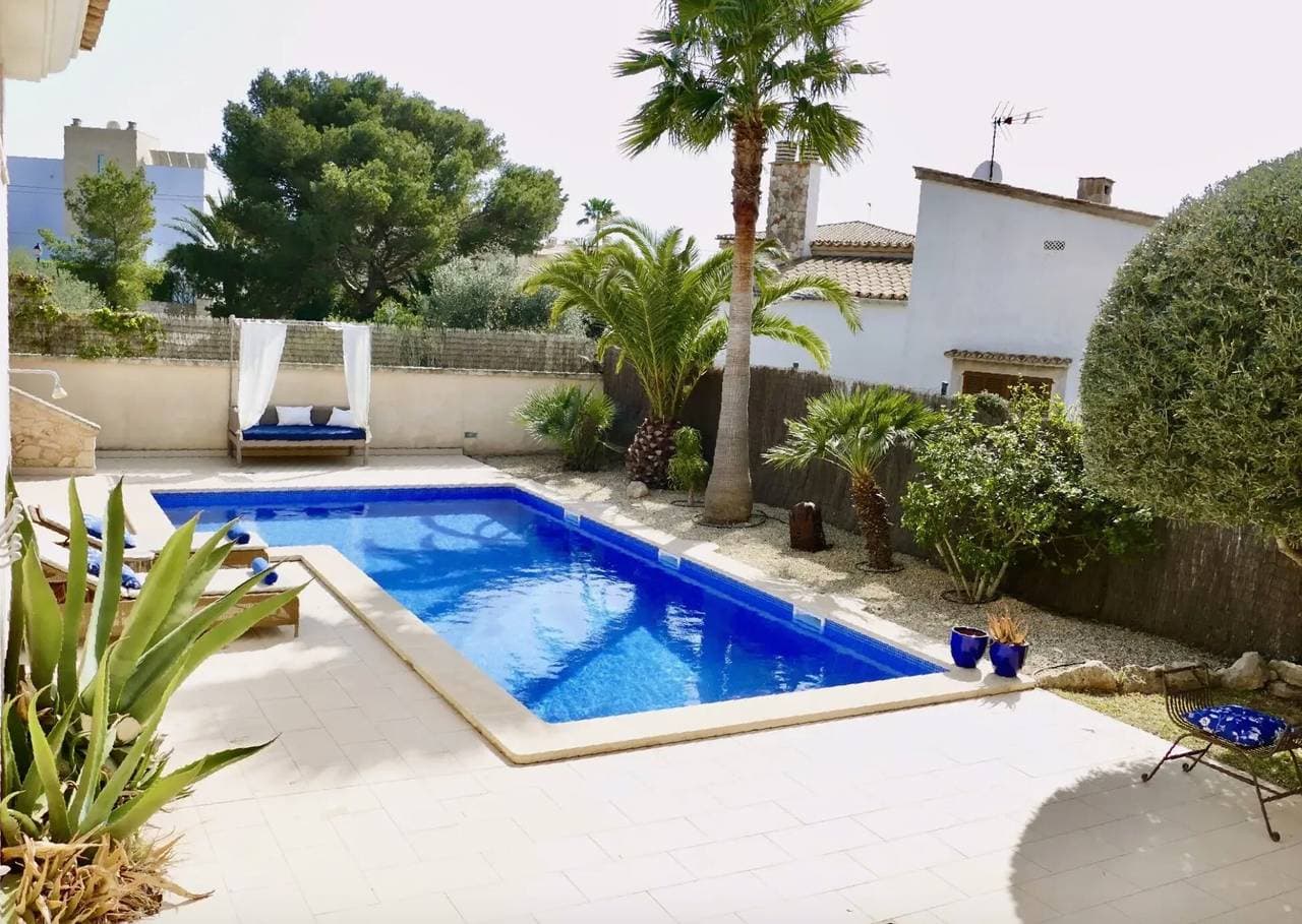 Foto 2 von 25: Ferienhaus "Ocean Blues" mit privatem Pool, gemeinsamer Terrasse und WLAN