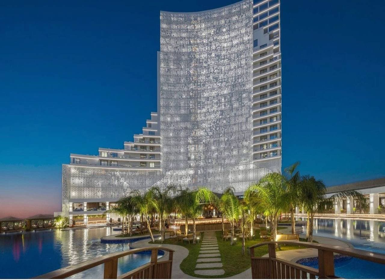 Grand Sapphire Resort Casino und Anwohner 1
