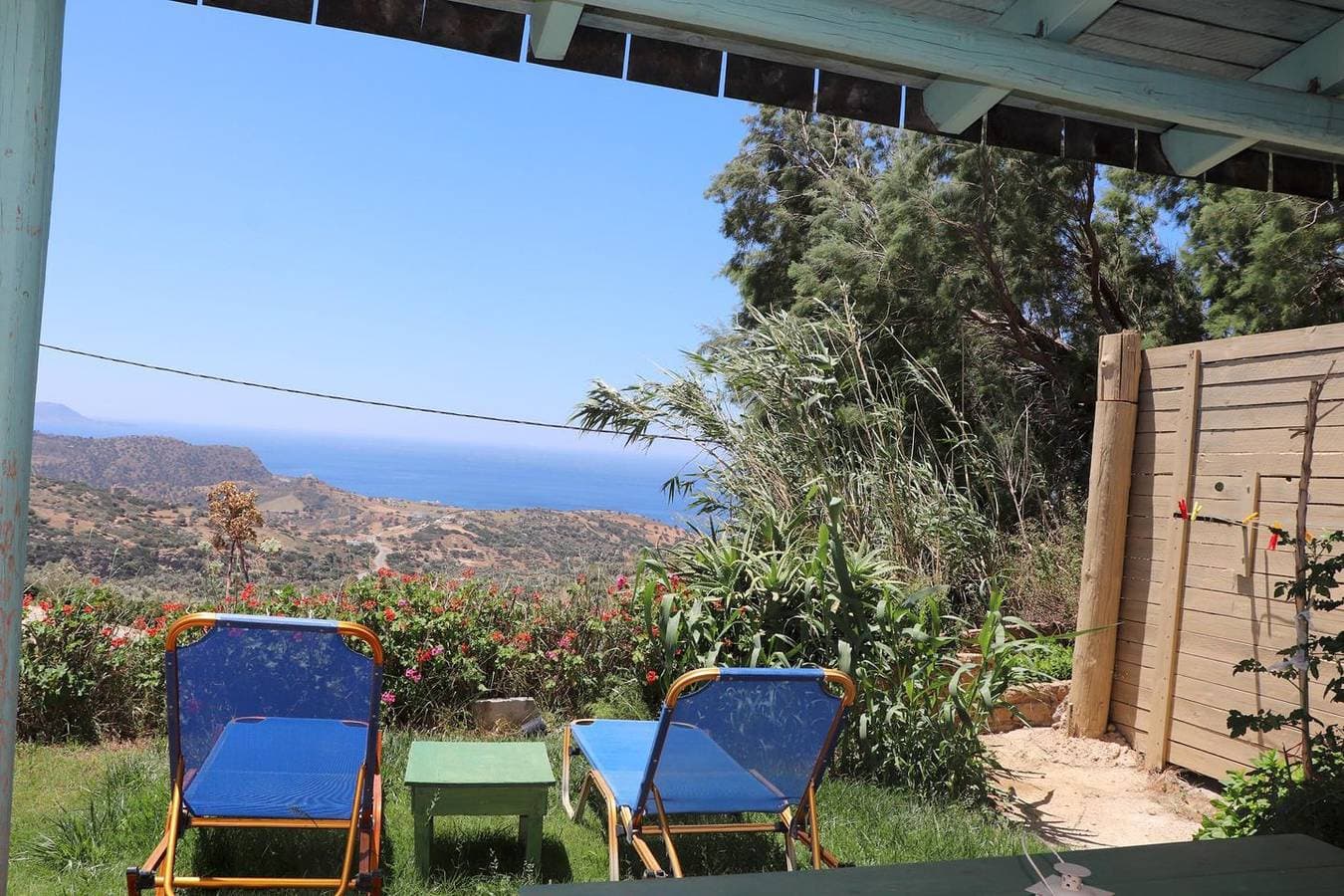 Foto 5 von 34: Panoramablick aufs Meer, fußläufig zum Strand, Wifi  - Ferienhaus Triopetra, Kreta