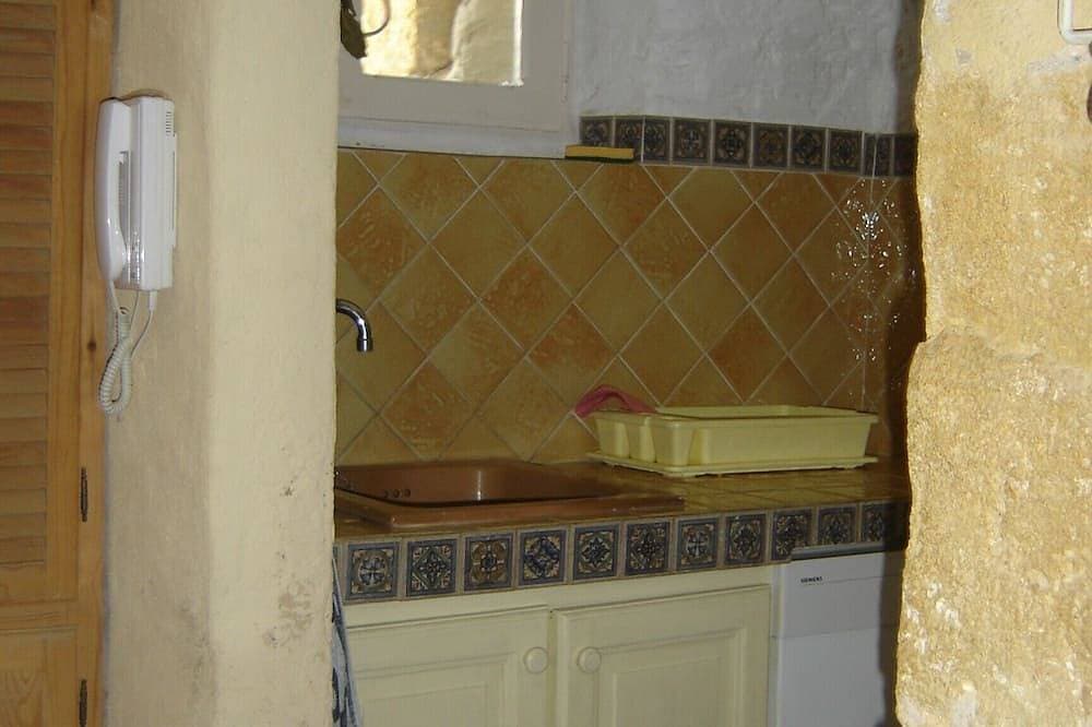 Foto 13 von 23: Haus im Felsen in der nach Saint Chamas (13) klassifizierten Stätte