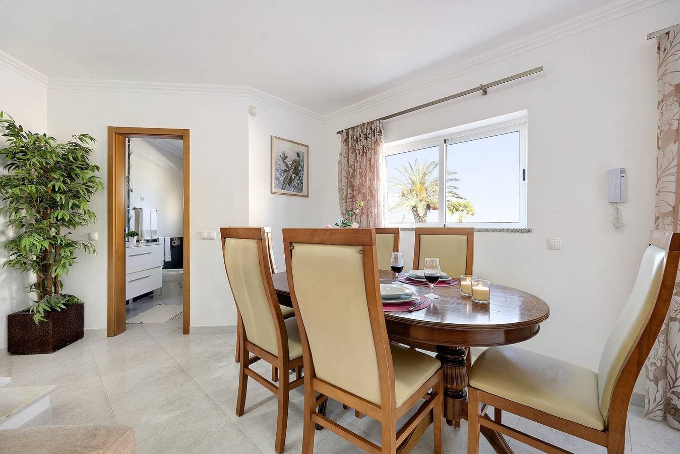 Foto 6 von 27: Villa 'Lugar Encantador' mit Garten, Sonnenterrasse & Grill nahe den Stränden von Alvor