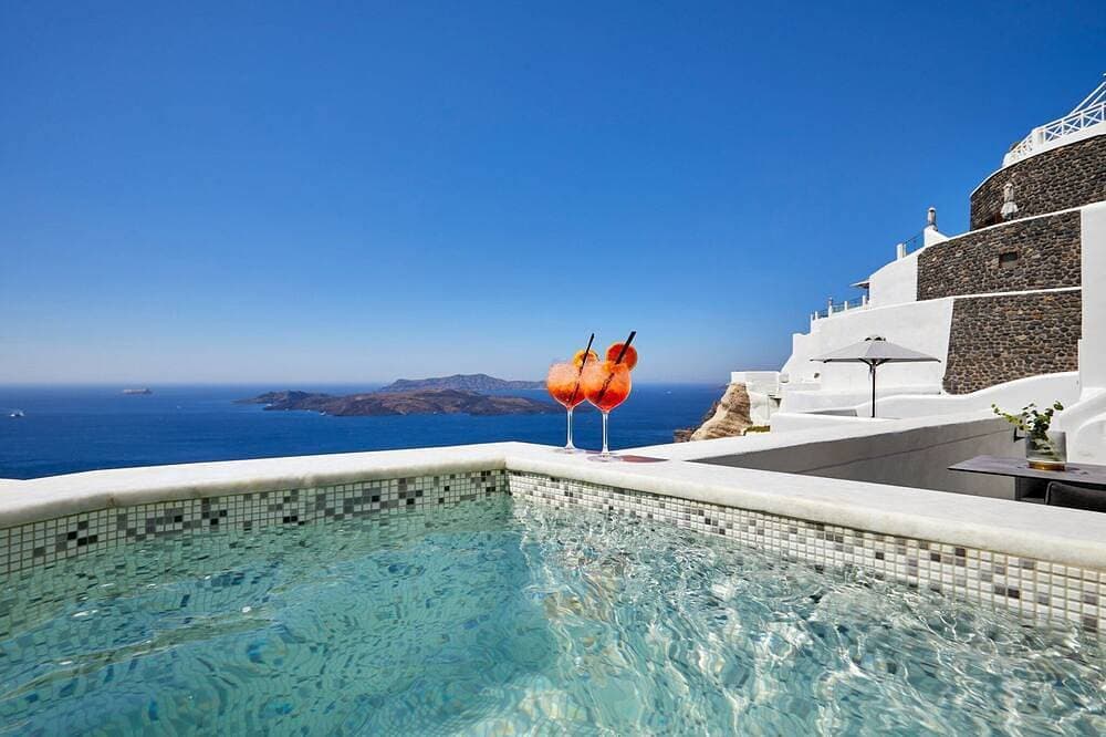 Splendid Santorini Suite | Sea Star Suite | Outdoor Heated Private Jacuzzi 1