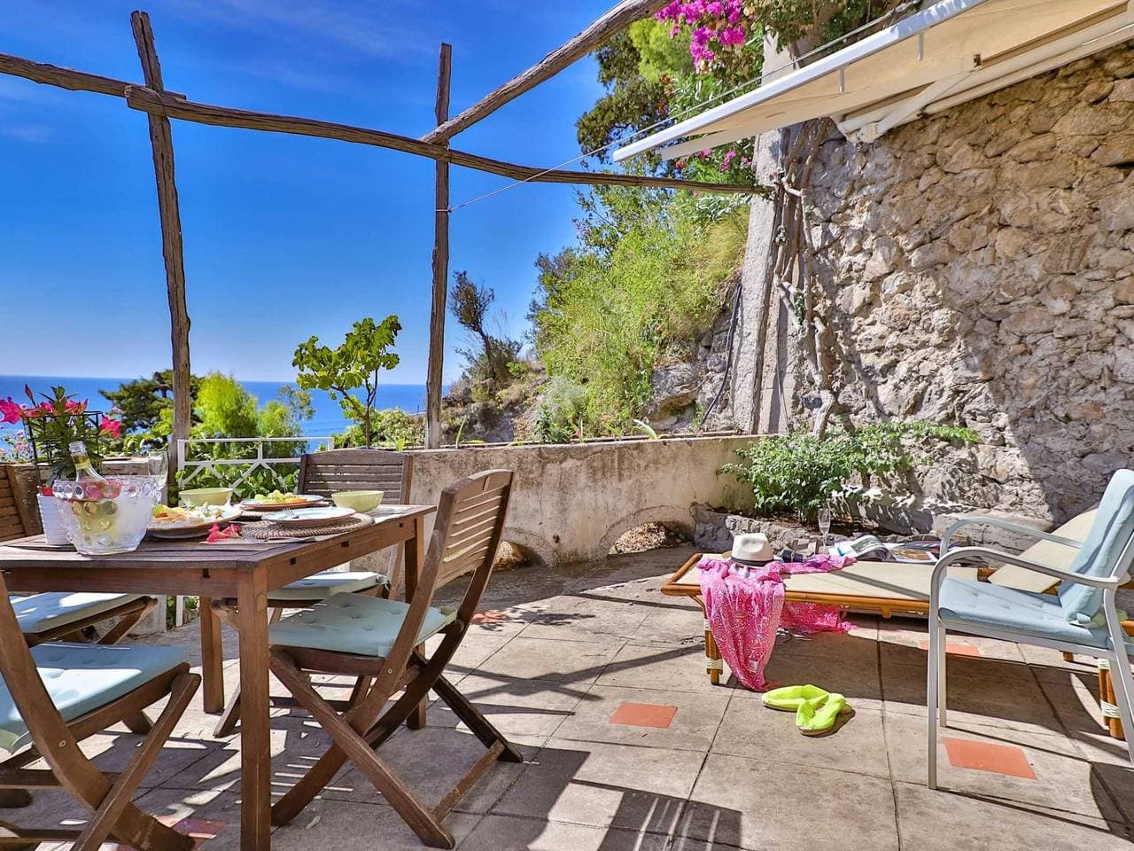 Foto 6 von 52: Villa für 5 Personen mit Terrasse