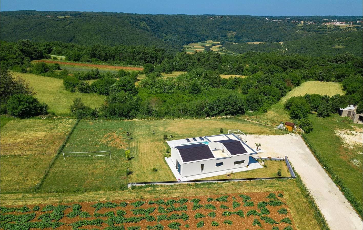 Foto 9 von 61: Reizende 2-Zimmer-Wohnung mit Pool und Parkplatz in der Nähe von Kringa