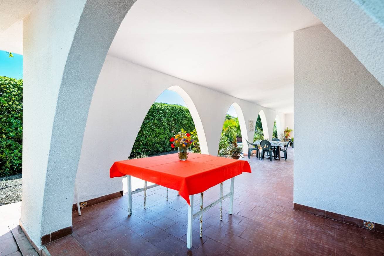 Foto 12 von 46: Ferienwohnung für 10 Personen mit Garten