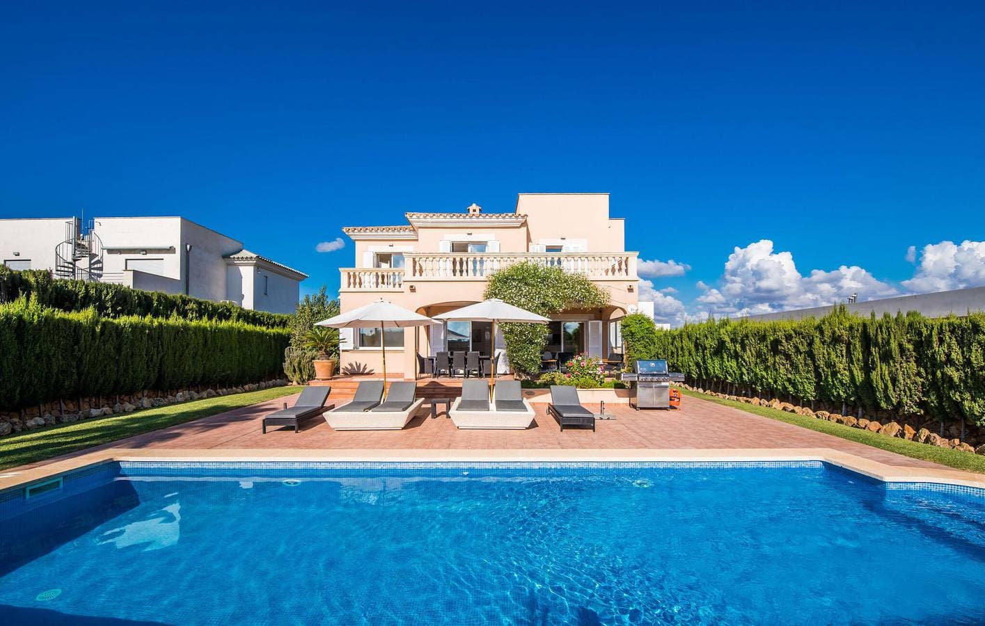 Gemütliche Strandwohnung mit Terrasse und Grill, 2 km von Playa de Ses Covetes entfernt 1