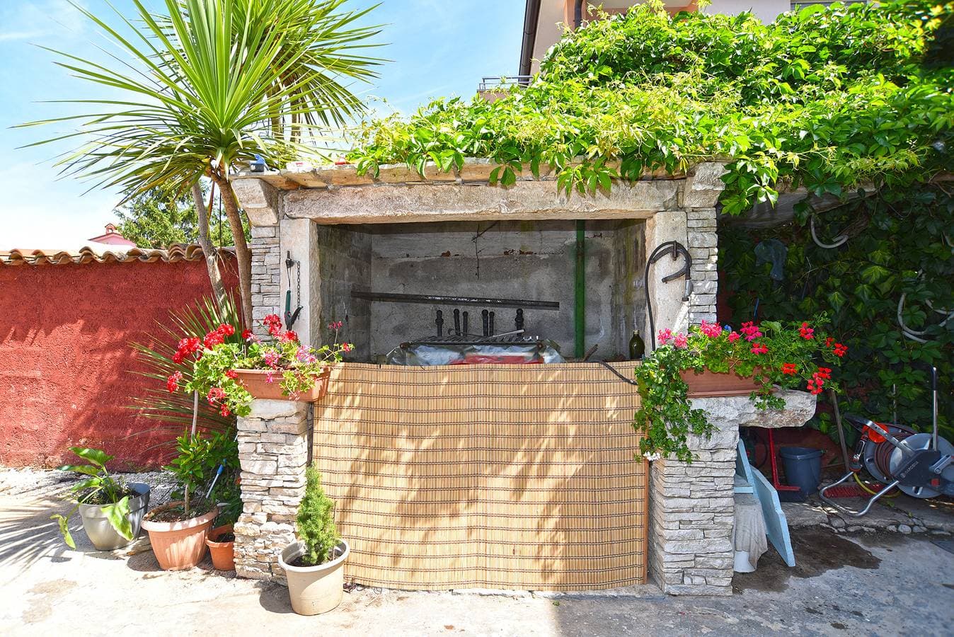 Foto 2 von 22: Ferienwohnung für 2 Personen mit Pool
