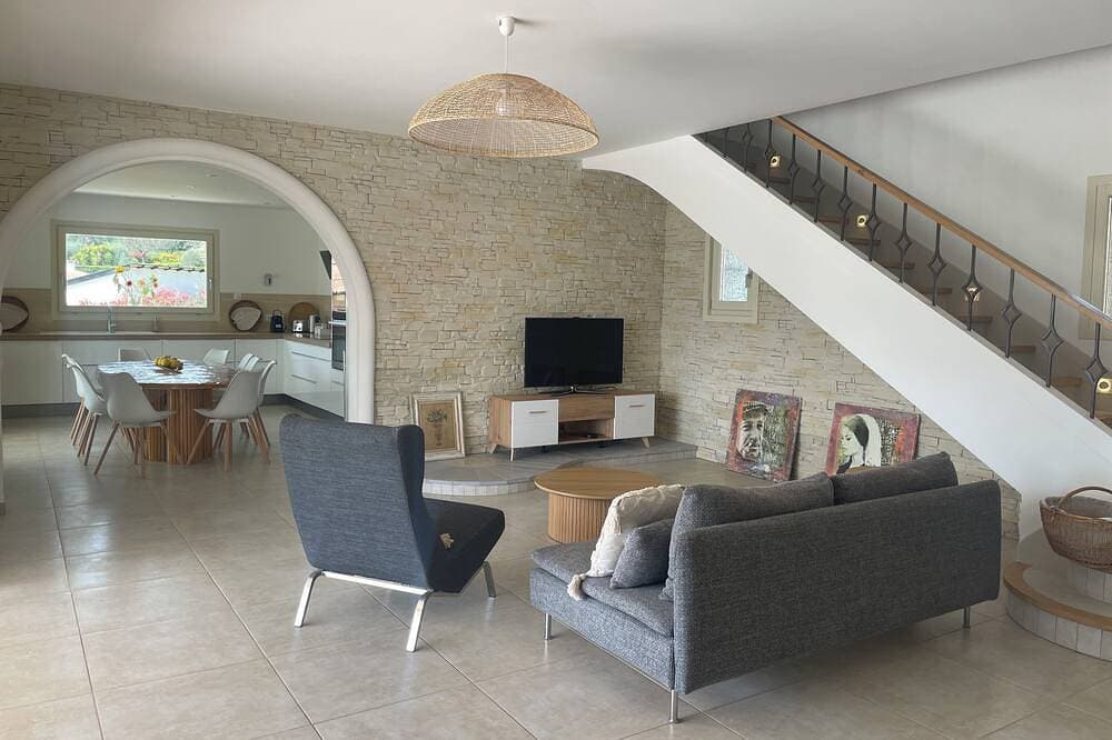 Foto 12 von 30: New country house with for 8 people 5 min from the Village