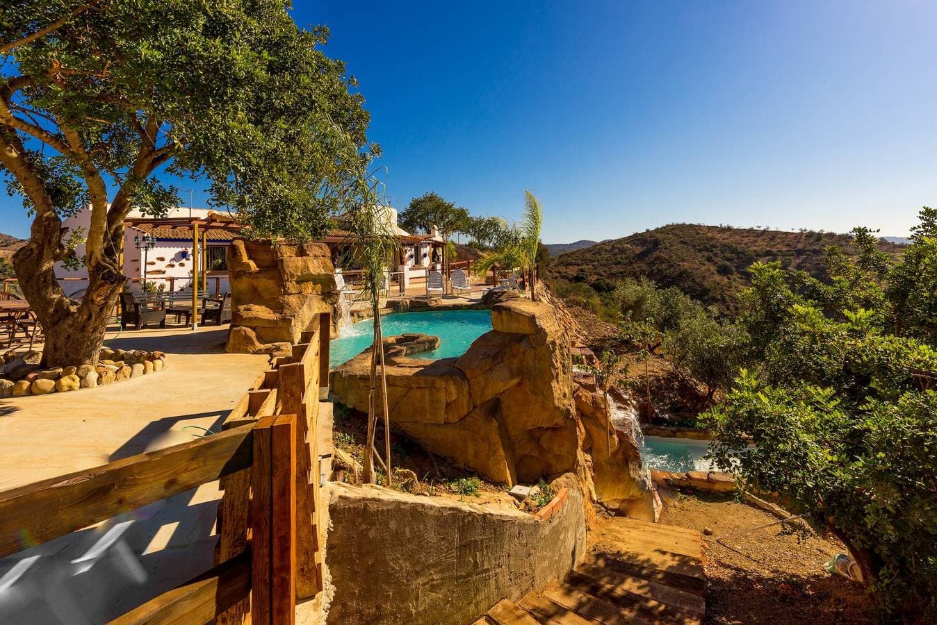 Foto 3 von 34: Haustierfreundliches Ferienhaus 'Miramar' mit Garten, privatem Pool, Terrasse und WLAN