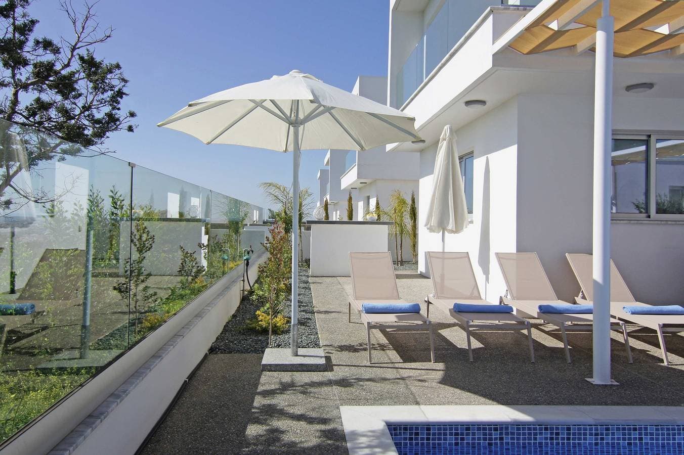 Foto 13 von 39: Villa für 9 Personen mit Balkon