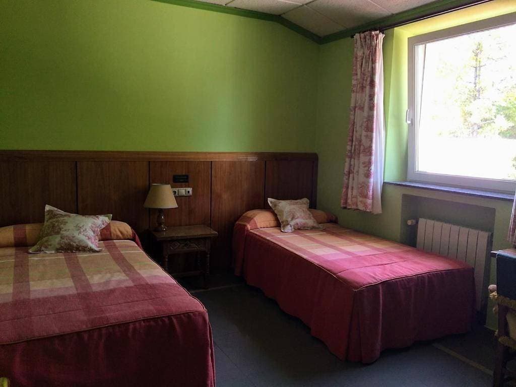 Foto 3 von 9: Double Room with Private Bathroom