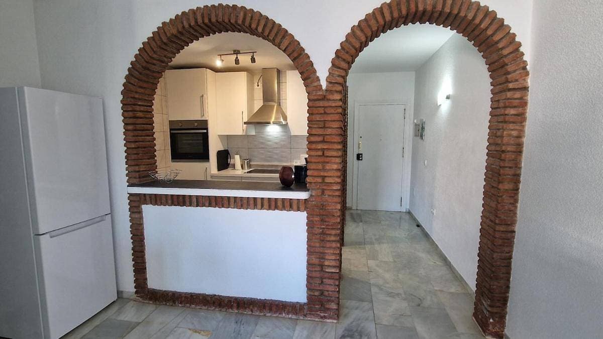 Foto 4 von 38: Two-Bedroom Apartment