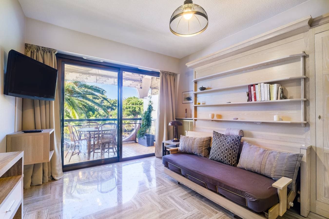 Foto 3 von 36: Studio „Riviera de Bahia“ mit Pool im grünen Park, nur wenige Schritte vom Strand entfernt
