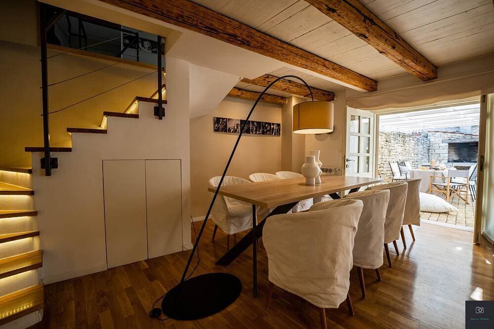 Foto 11 von 30: Cozy and modern remodeled Istrian villa with pool and a separate lounge area.