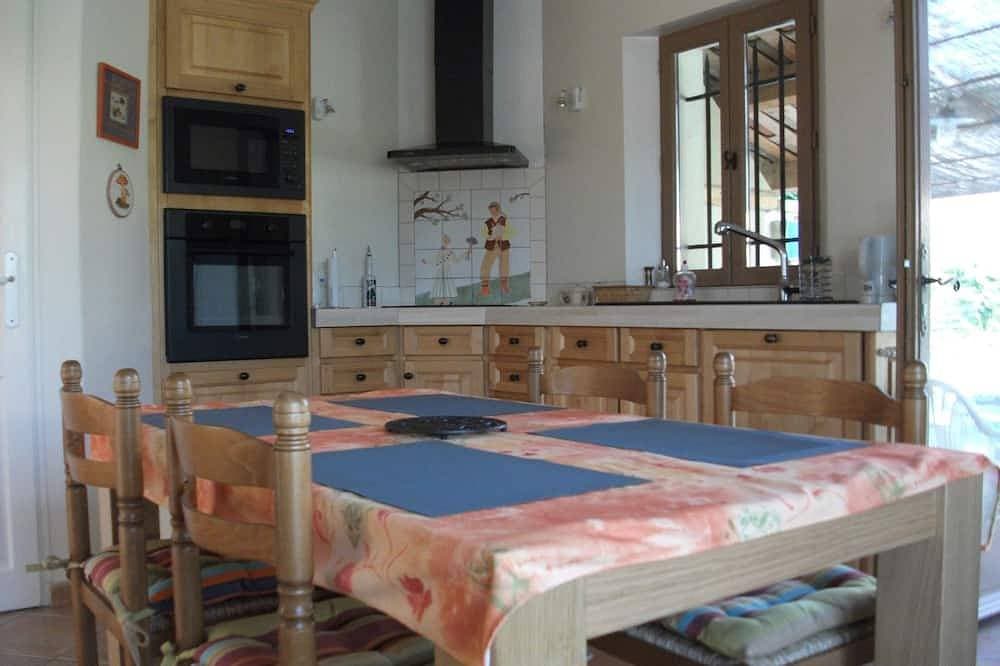 Foto 9 von 21: Bastidon, Pool, 3000 m2 Land, für 2-4 Personen, Apt, Luberon