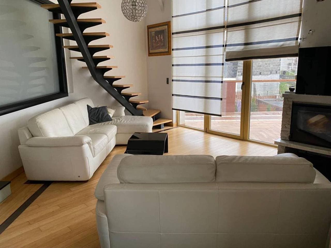Five Bedroom Villa with Terrace and Garden 1