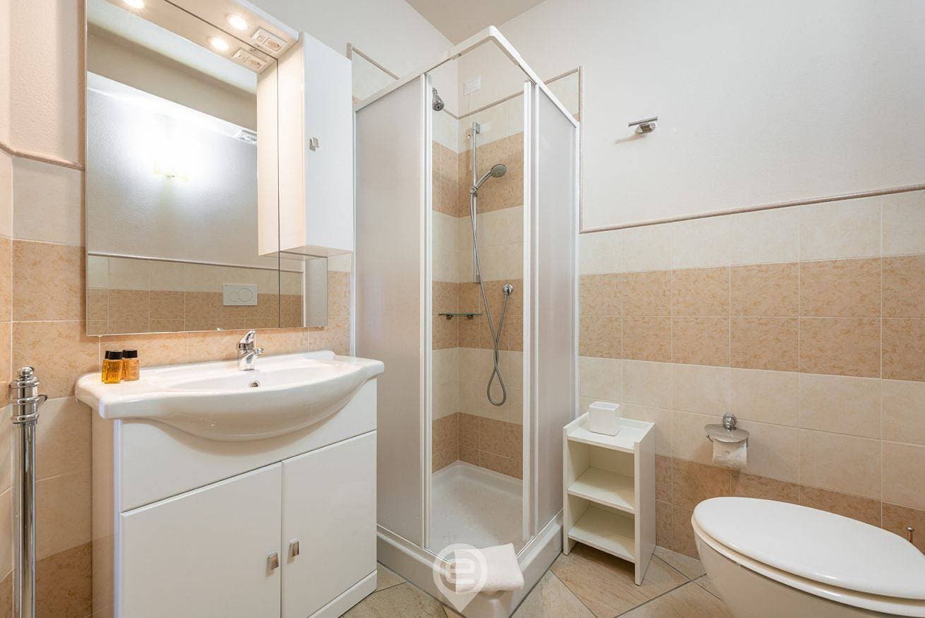 Foto 11 von 27: Zimmer für 2 Personen mit Balkon/Terrasse