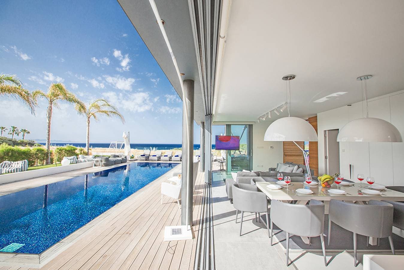 Foto 2 von 29: Villa für 10 Personen mit Balkon/Terrasse